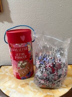 Love Letter 1000-Piece Puzzle Tin - Pink Red Floral